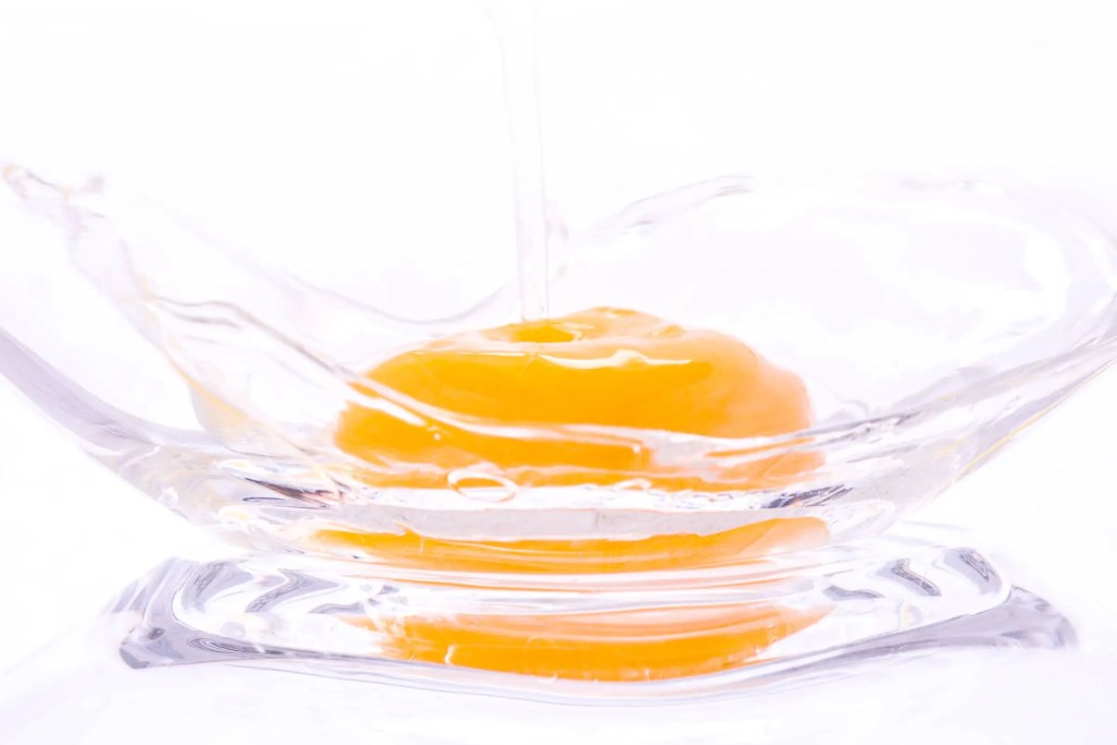 uova food splash ingrediente ingredient orizzontale gnamam.com